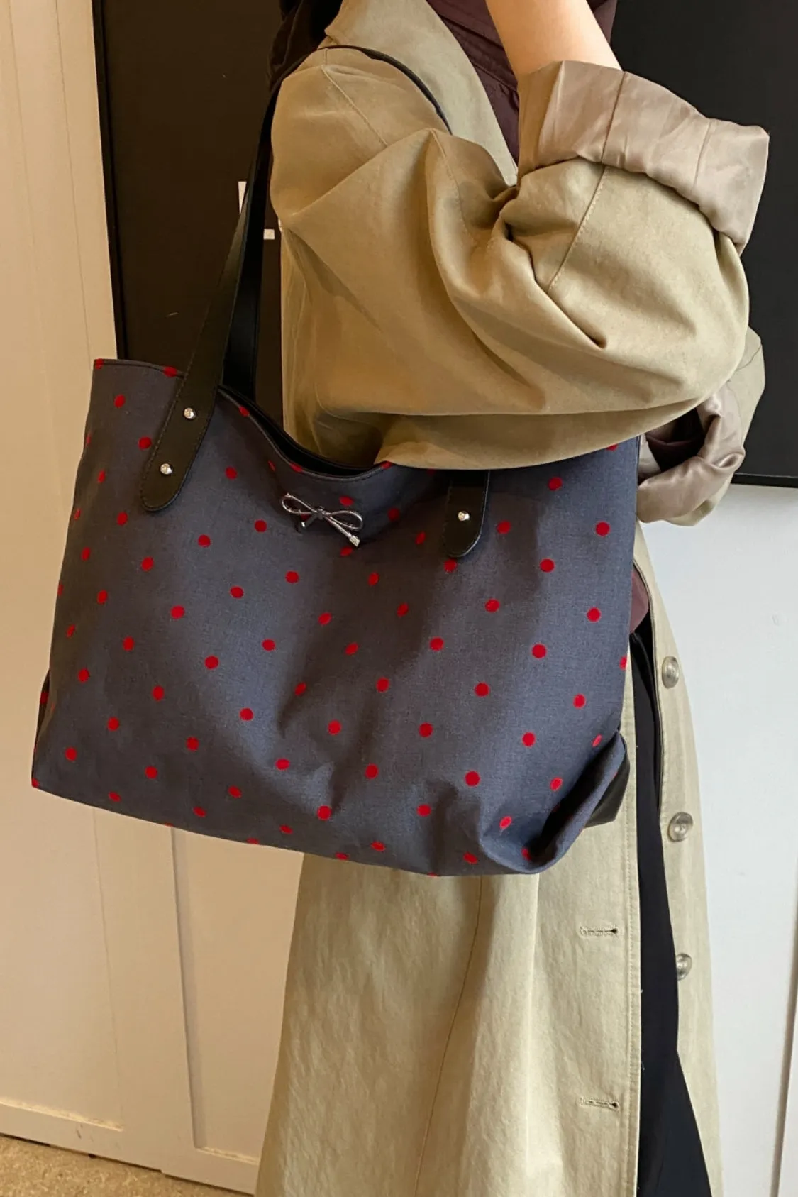 Bow Polka Dot Tote Bag