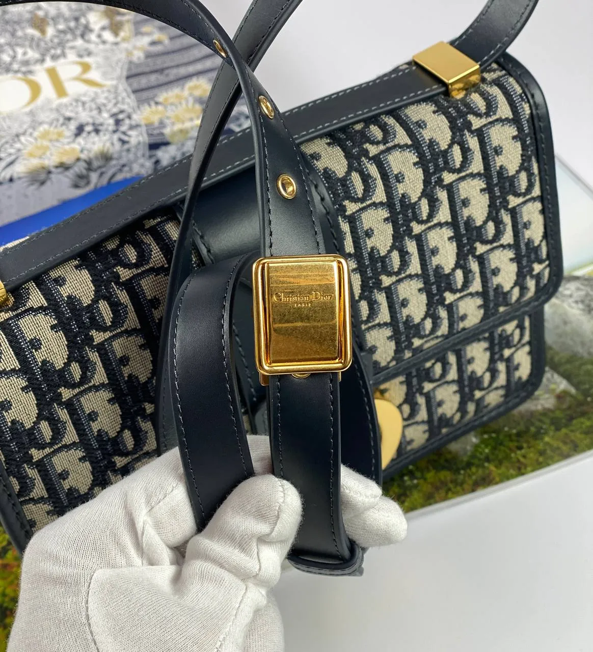 Dior 30 MONTAIGNE BAG blue