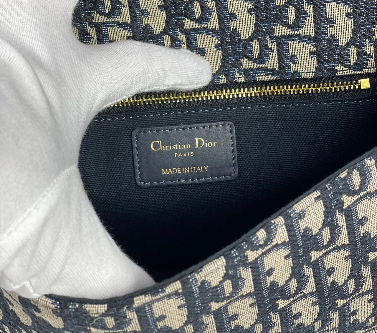 Dior 30 MONTAIGNE BAG blue