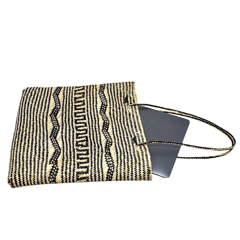 FLAT AVERY TOTE