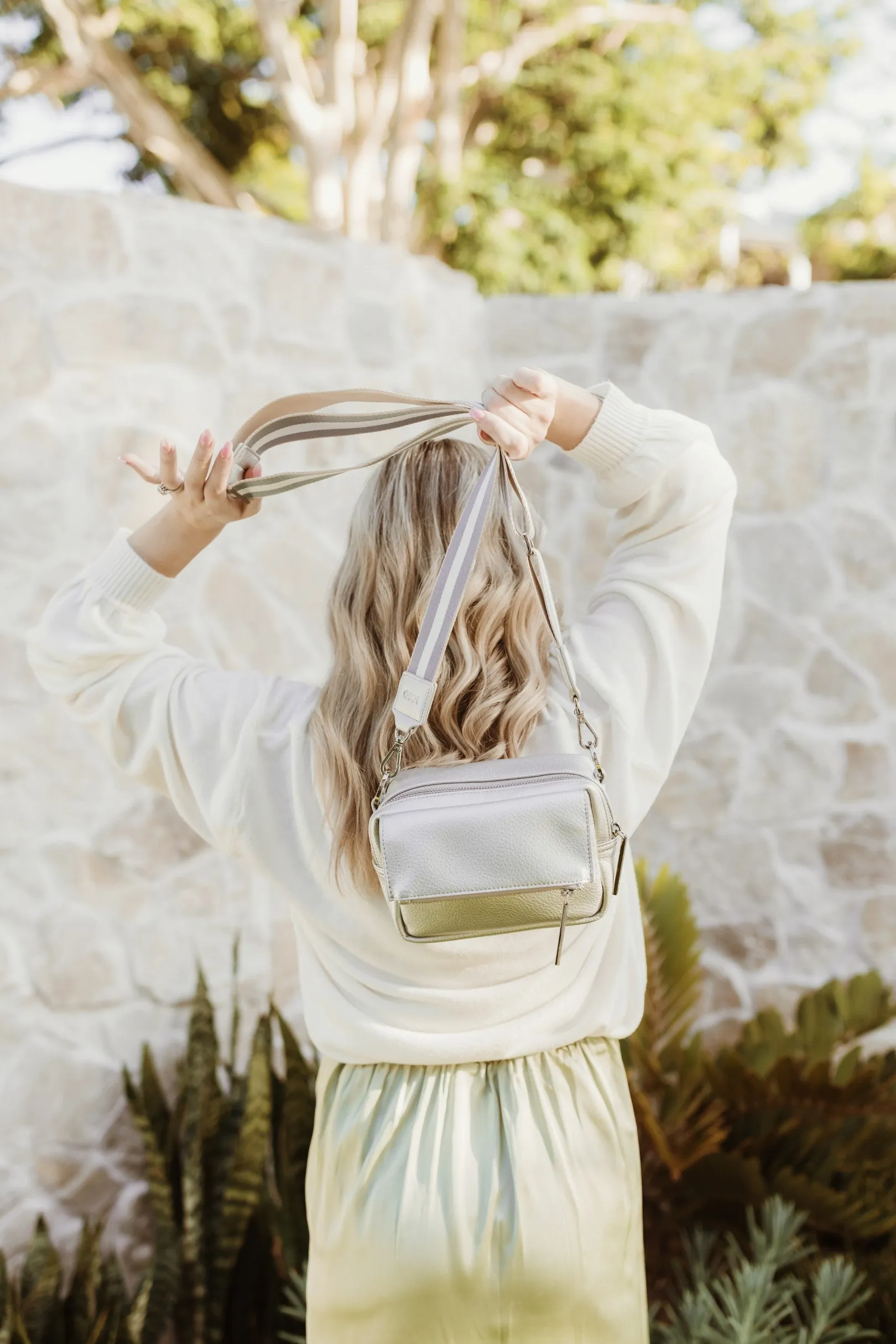 OiOi Playground Cross-Body Bag -Silver Dimple