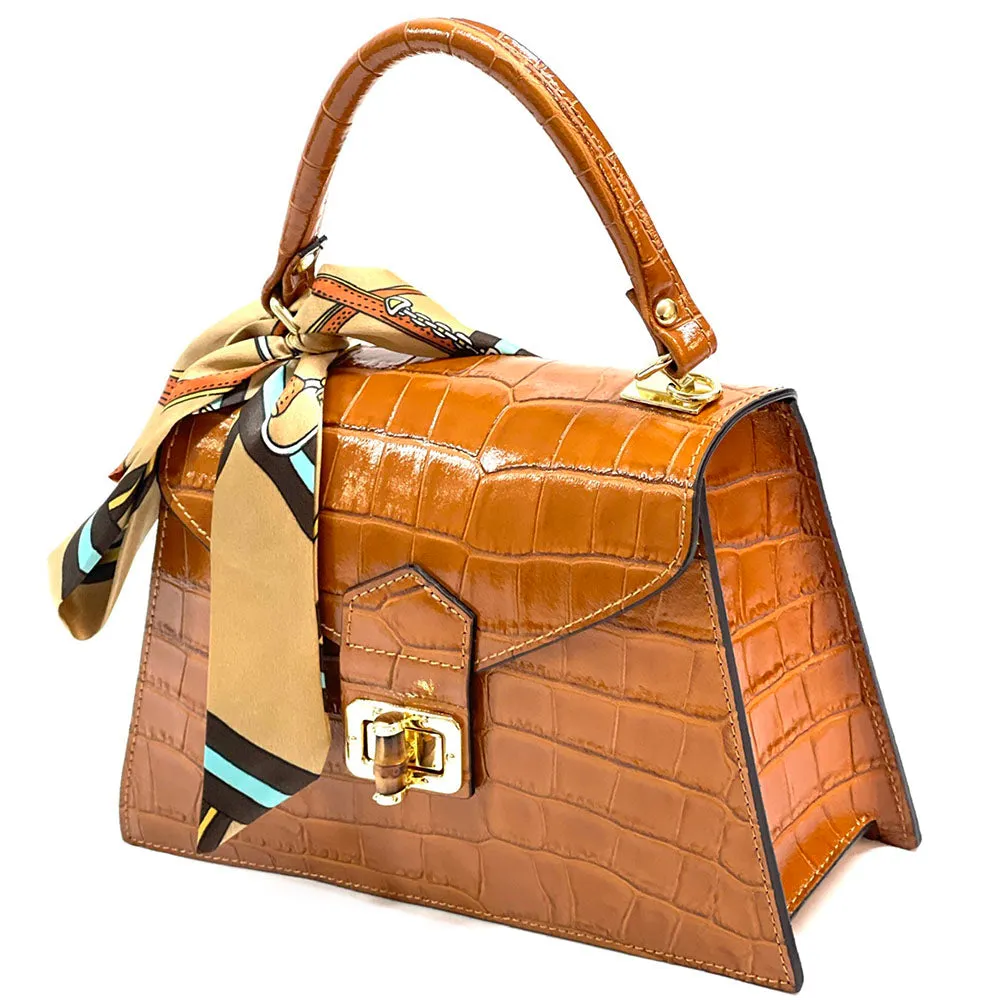 Vittoria cow leather Handbag