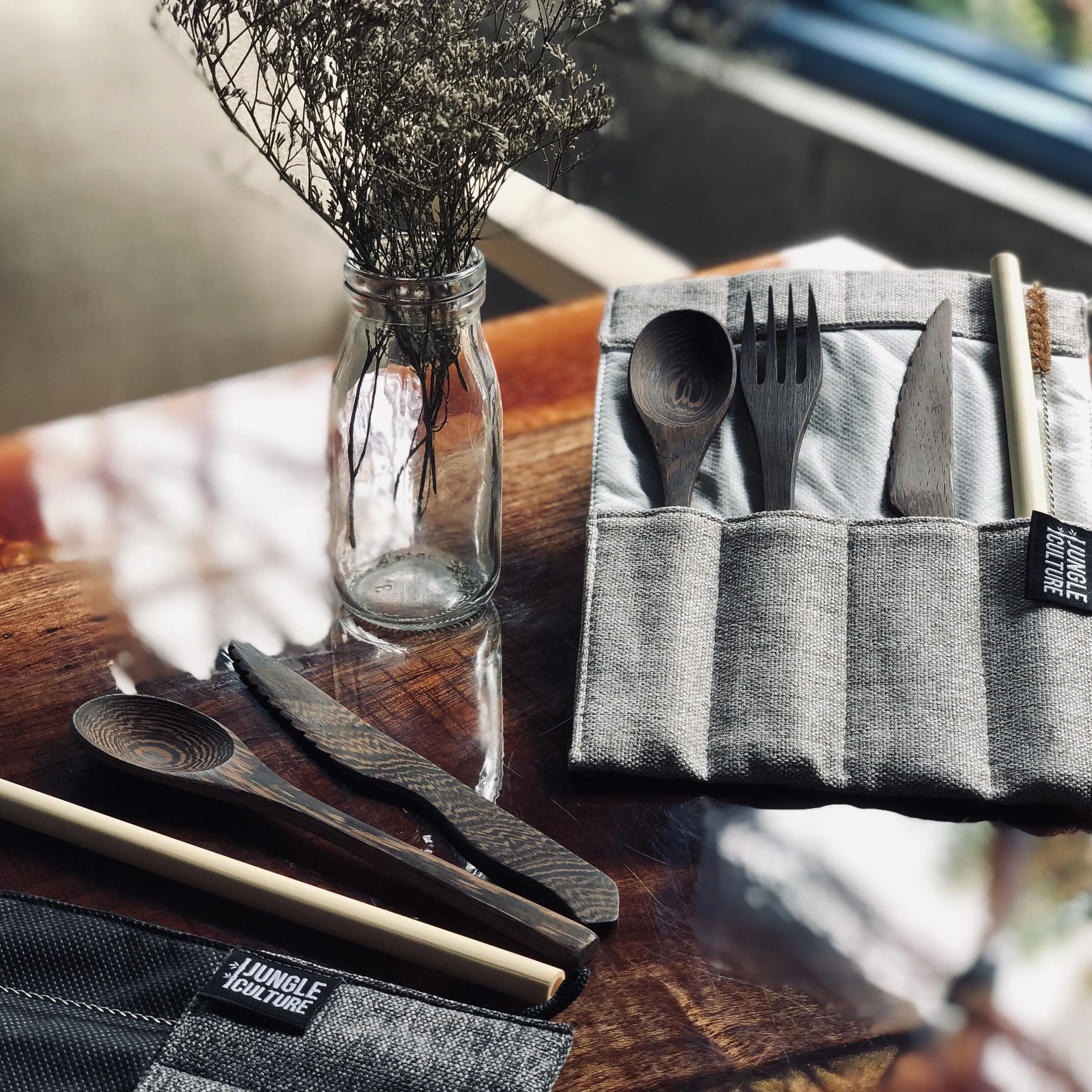 Wooden Cutlery Set in Dark Grey